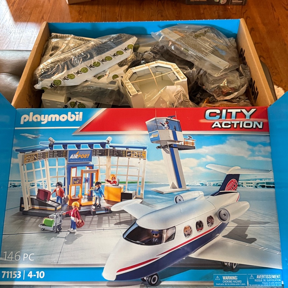 NEW Playmobil City Action Passenger Plane Playset - #71153